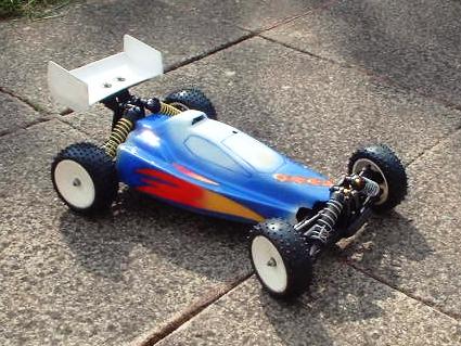 Schumacher Cat 2000 Carbon Chassis