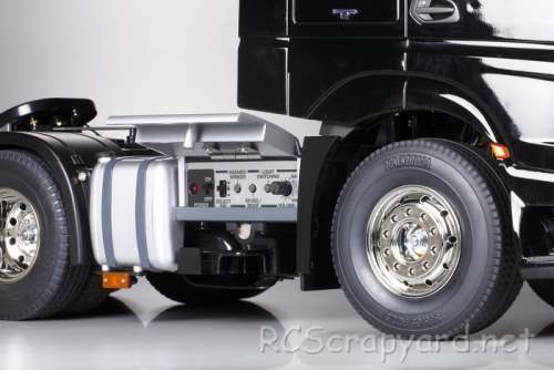 Tamiya Mercedes-Benz Actros 3363 6x4 GigaSpace Chassis