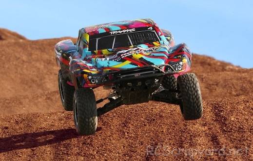 Traxxas Slash Courtney Force / Hawaiian Edition (2016)