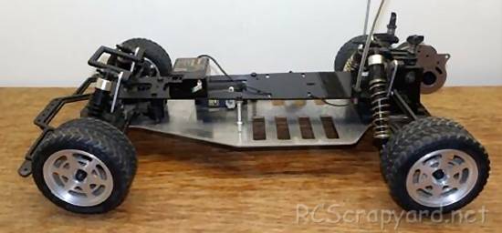 Kyosho Nissan Saurus - 3131 - Chassis