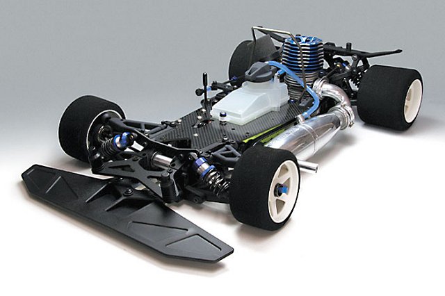 Kyosho Evolva 2005 - 1:8 Nitro RC On Road Car