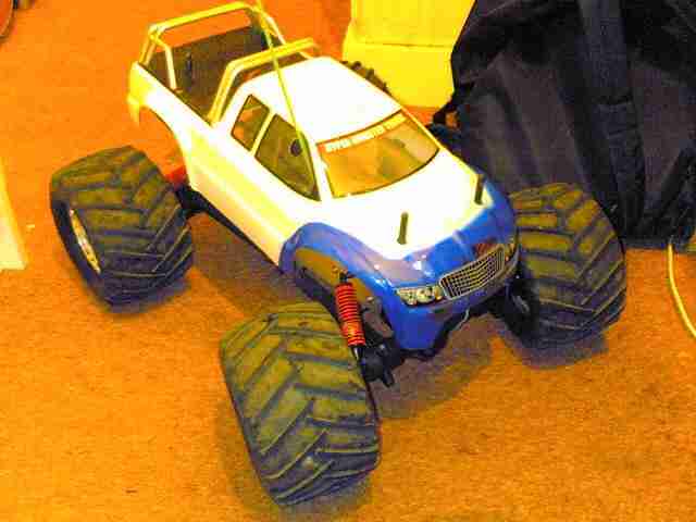 Kyosho Mad Force 2