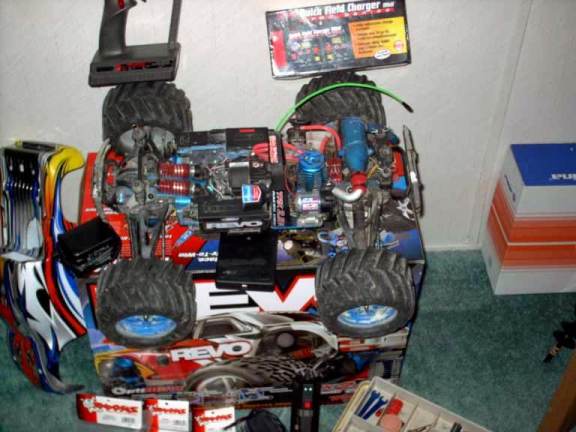 Traxxas Revo 2